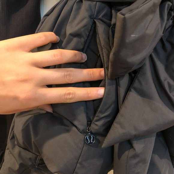 Lululemon Down To The Studio Grey Wrap Puffer Coat Women's Small - Picture 5 of 9